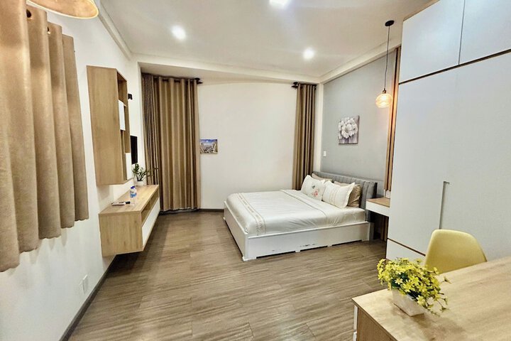 Room 5 of 86