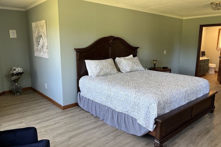 Room 4 of 15