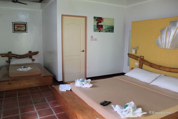 Room 5 of 34
