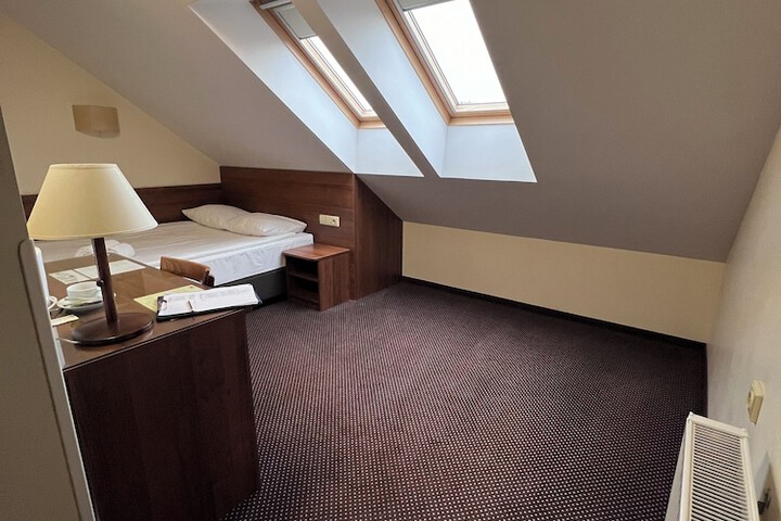 Room 14 of 64