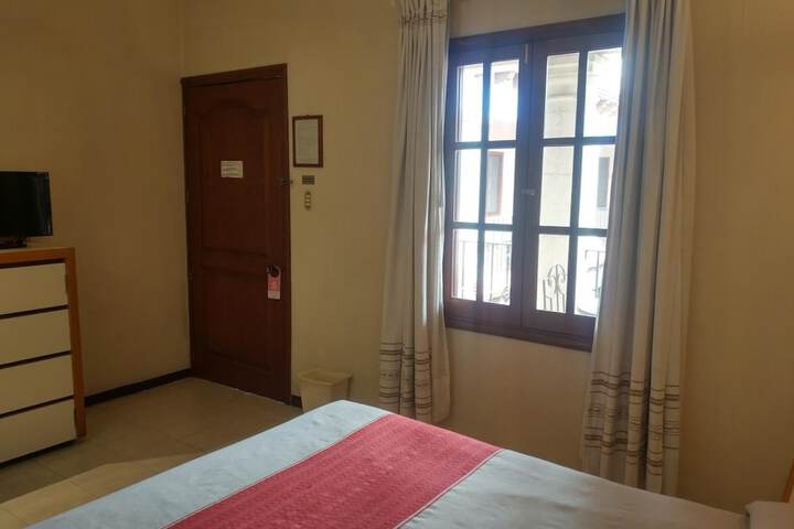 Room 13 of 39