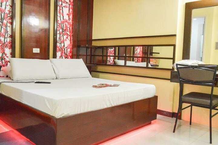 Room 7 of 43