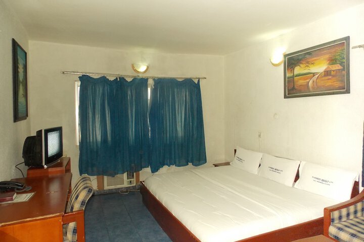 Room 14 of 17