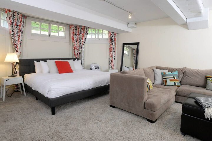 Room 4 of 26