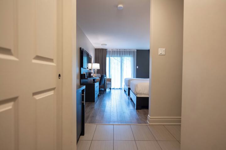Room 30 of 82