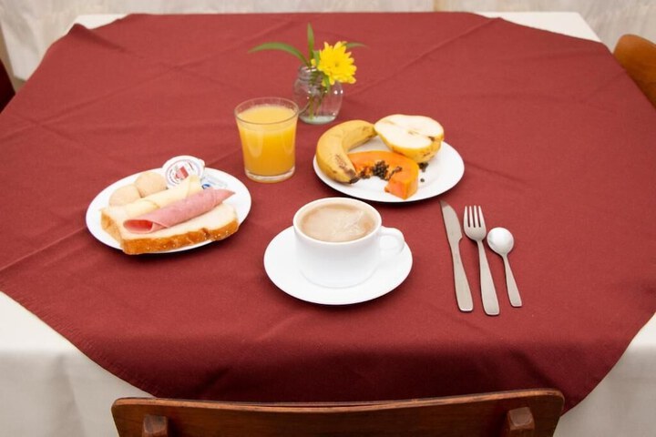 Breakfast/Coffee Service 23 of 26