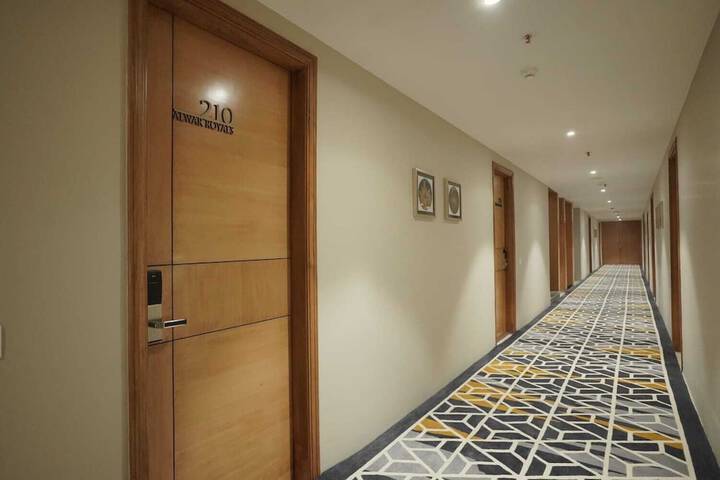 Room 12 of 24