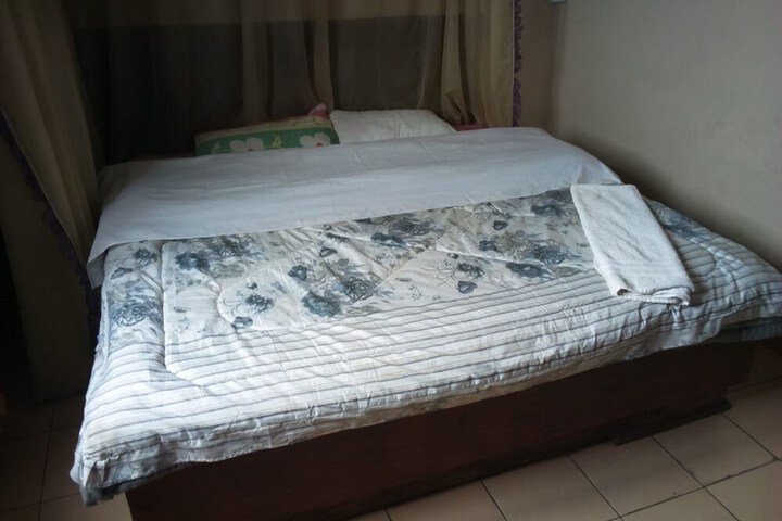 Room 4 of 22