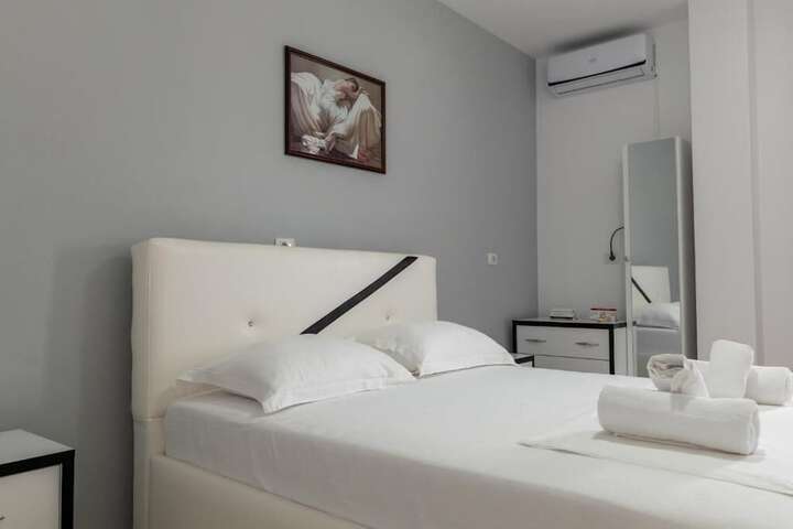 Room 37 of 89