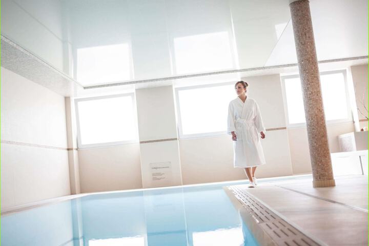 Pools & Facilities