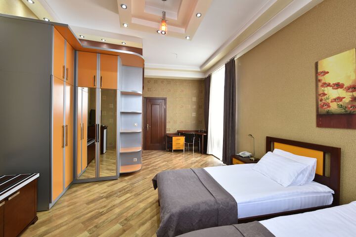 Room 13 of 57