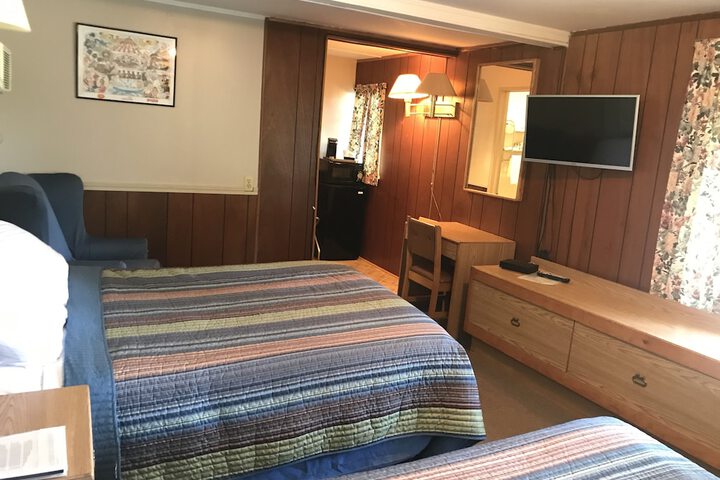 Room 25 of 61