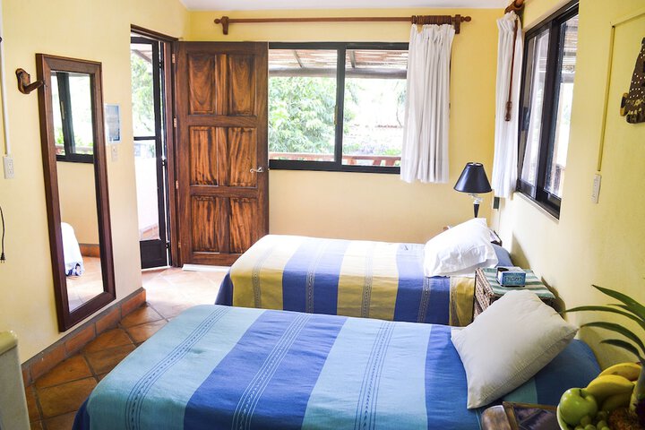 Room 18 of 285