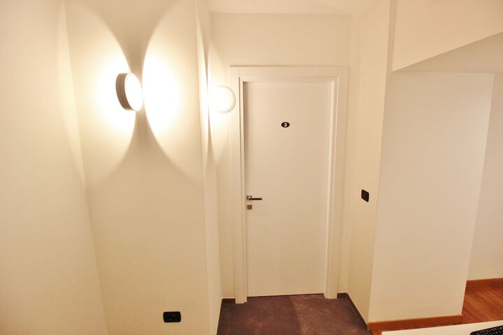 Room 18 of 238