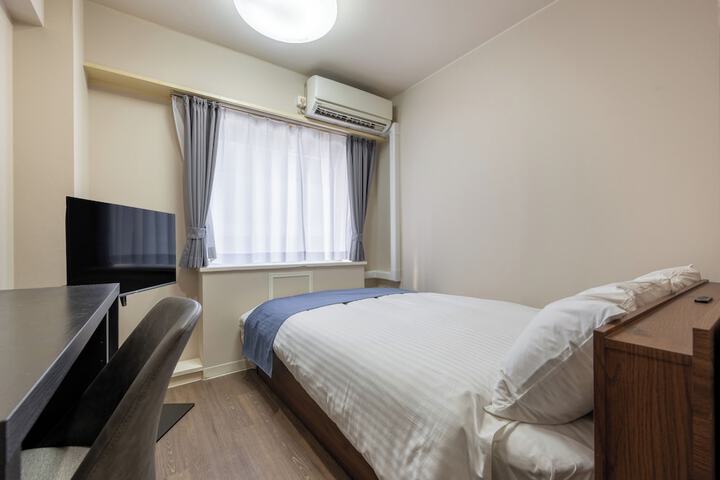 Room 19 of 57