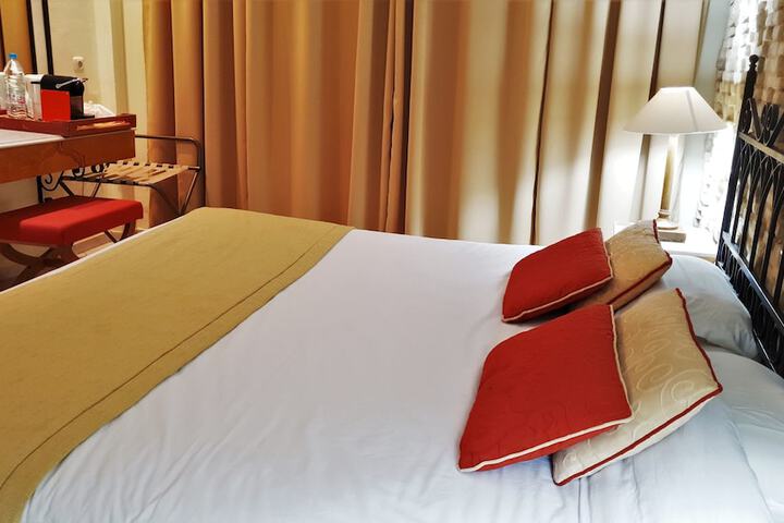 Room 12 of 45