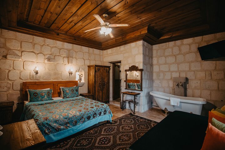 Room 7 of 61