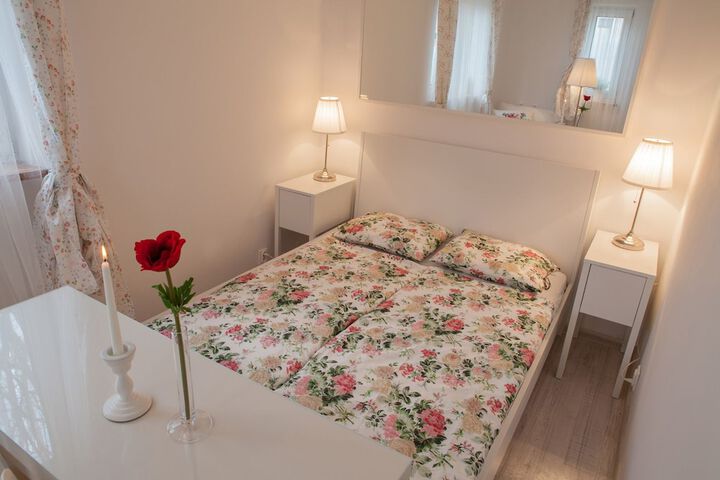 Room 3 of 45