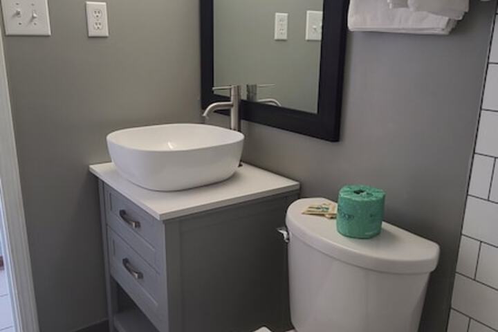 Room 11 of 29