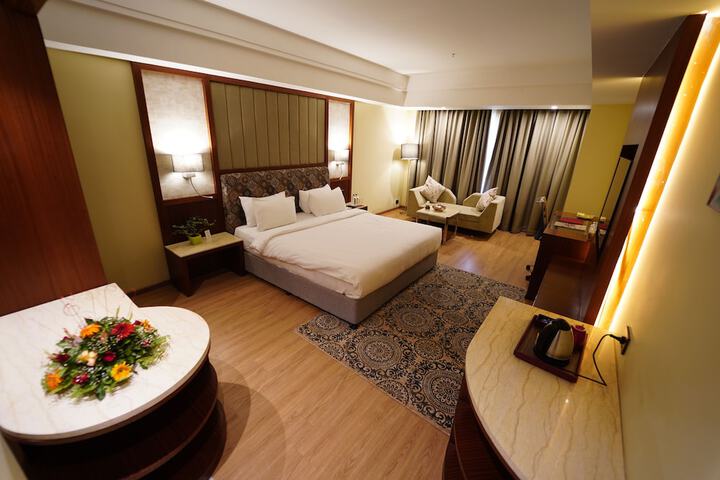 Room 13 of 50