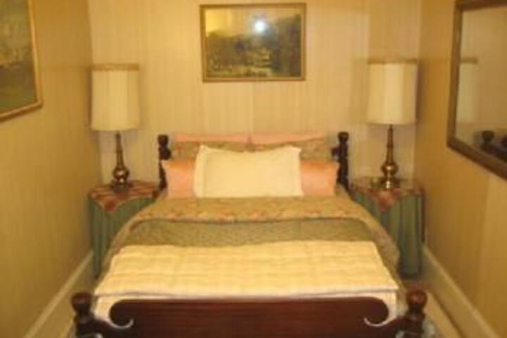 Room 25 of 36