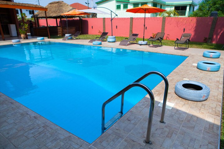 Pool Hotel