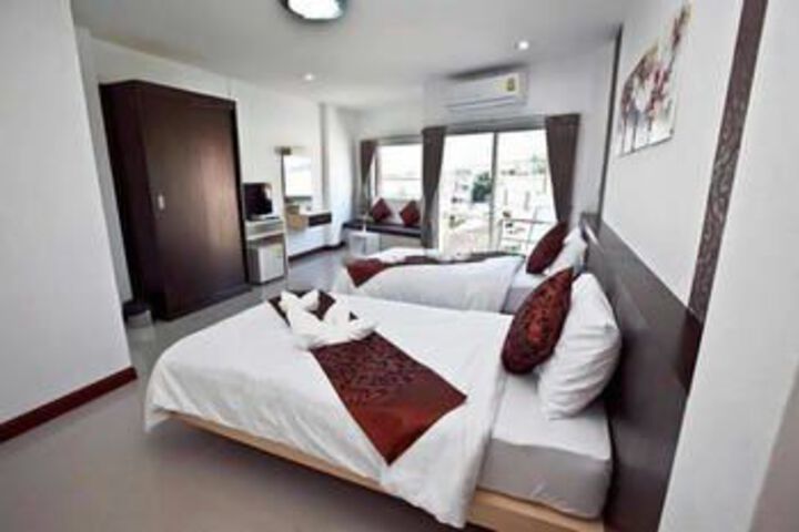 Room 7 of 17