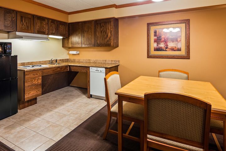 Room 9 of 27