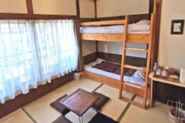 Room 166 of 192