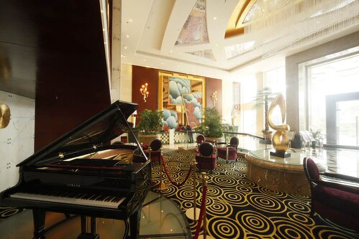 Guest Lobby