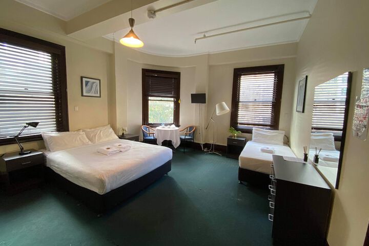 Room 9 of 19