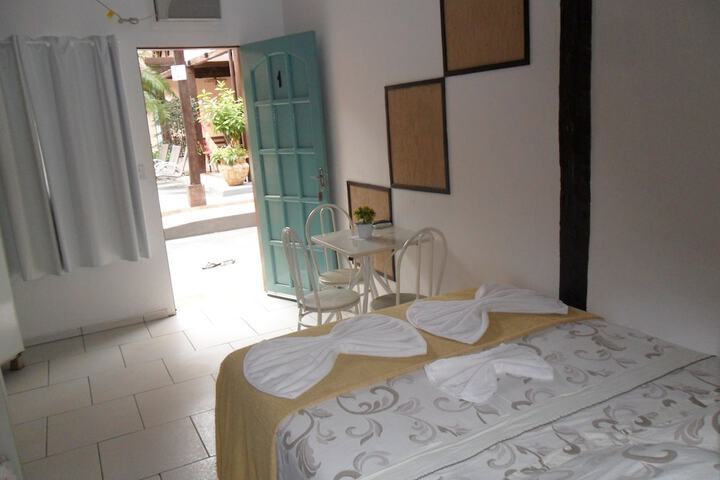Room 3 of 47