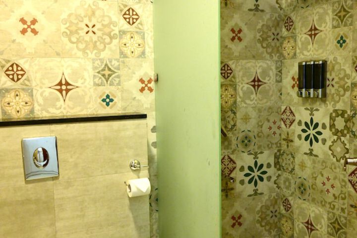 Room 18 of 29