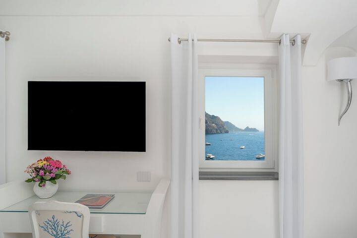 Room 73 of 260
