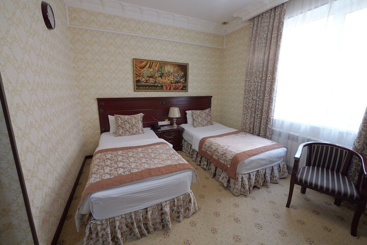 Room 48 of 92