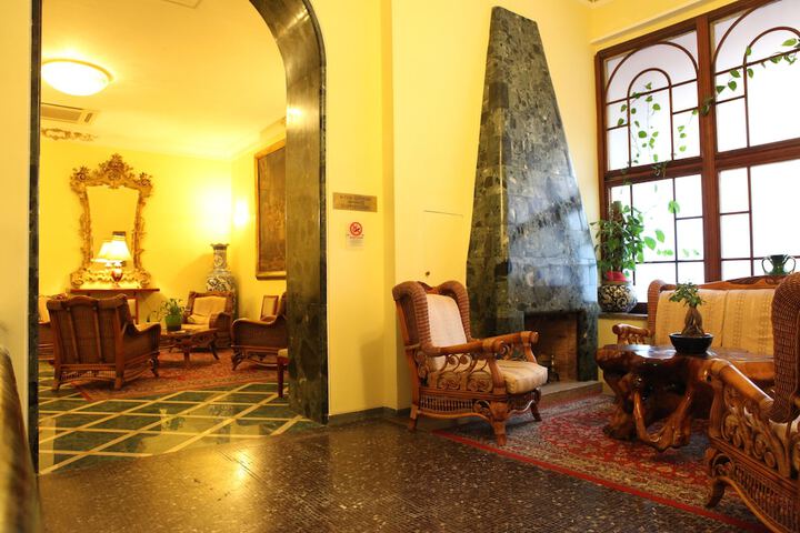 Lobby Photos