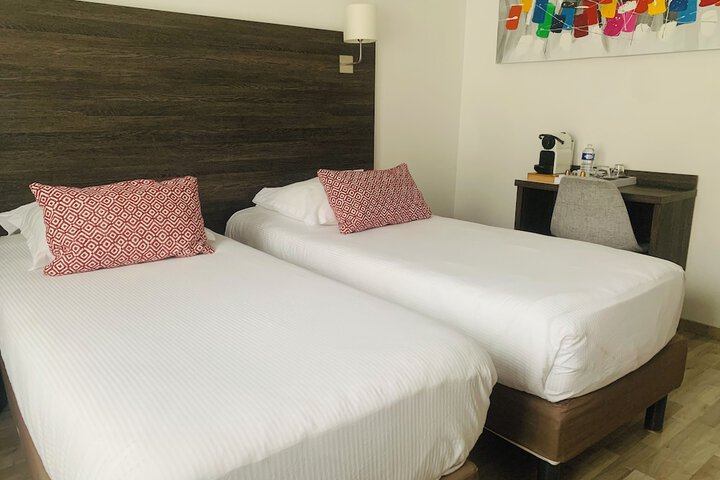 Room 20 of 38