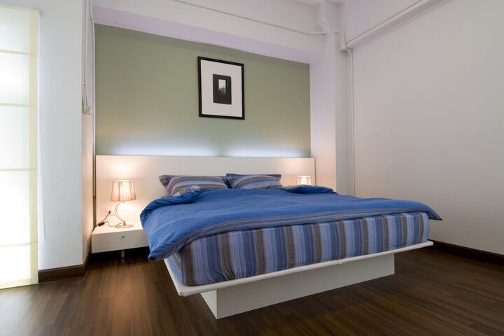 Room 6 of 26