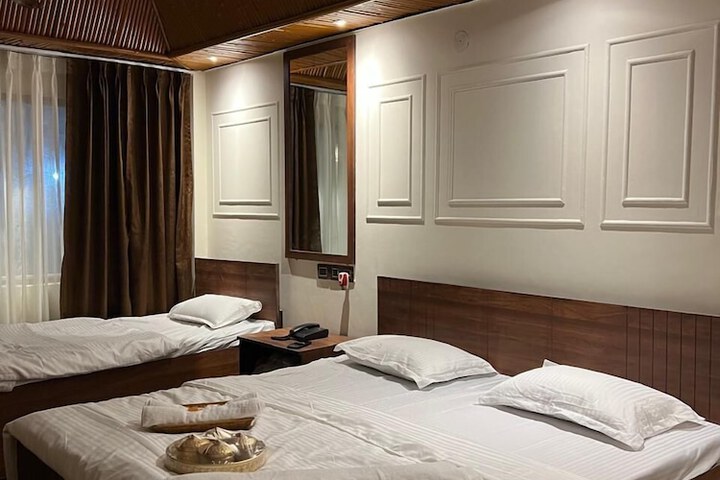 Room 13 of 47