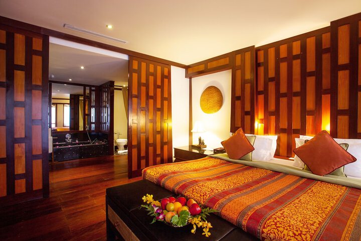 Room 14 of 48
