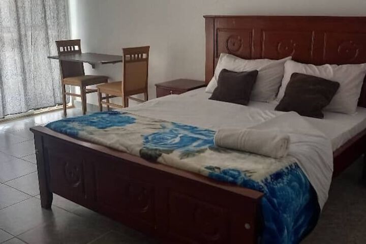 Room 17 of 26
