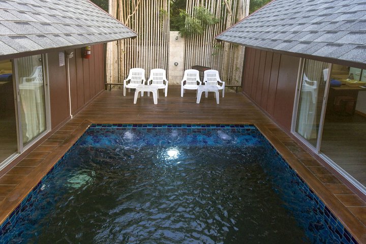 Pool 31 of 69