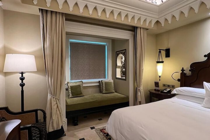 Room 22 of 118