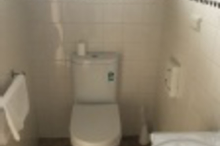 Room 136 of 312