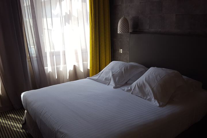 Room 26 of 80