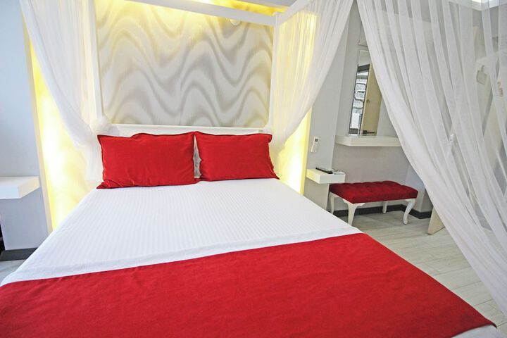 Room 15 of 54
