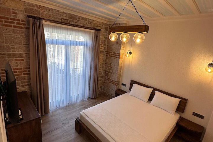 Room 7 of 51