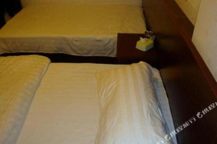 Golden Dragon Hotel