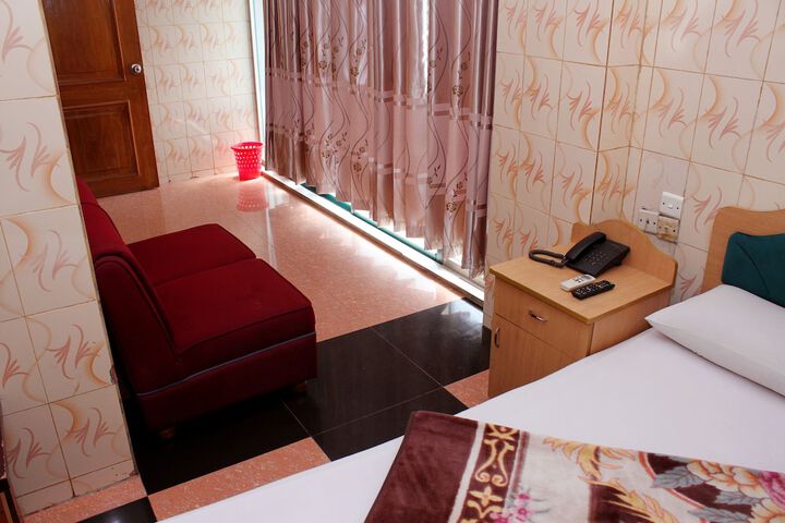 Room 4 of 26