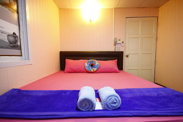 Room 2 of 42